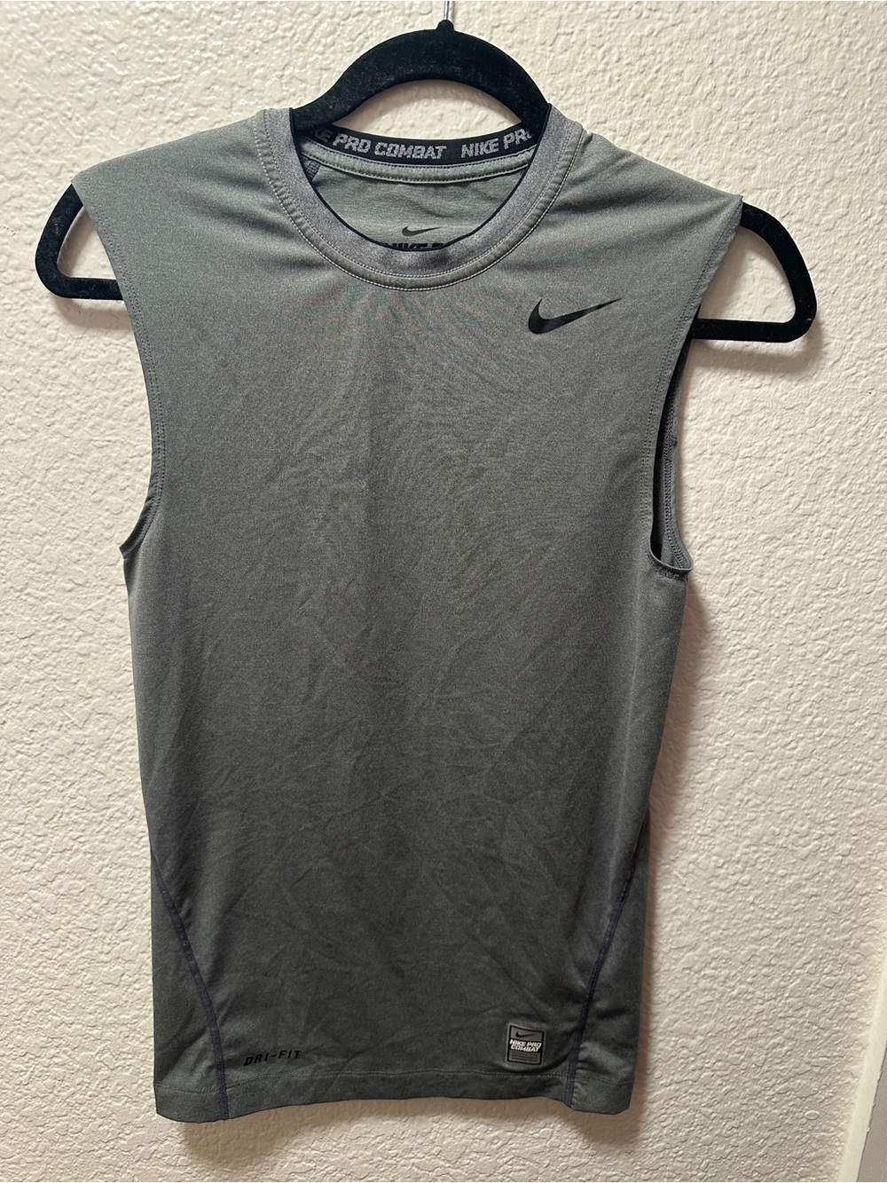 Men’s Nike Pro Combat tank top